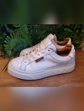 Tory Burch Ladybug Womens 8